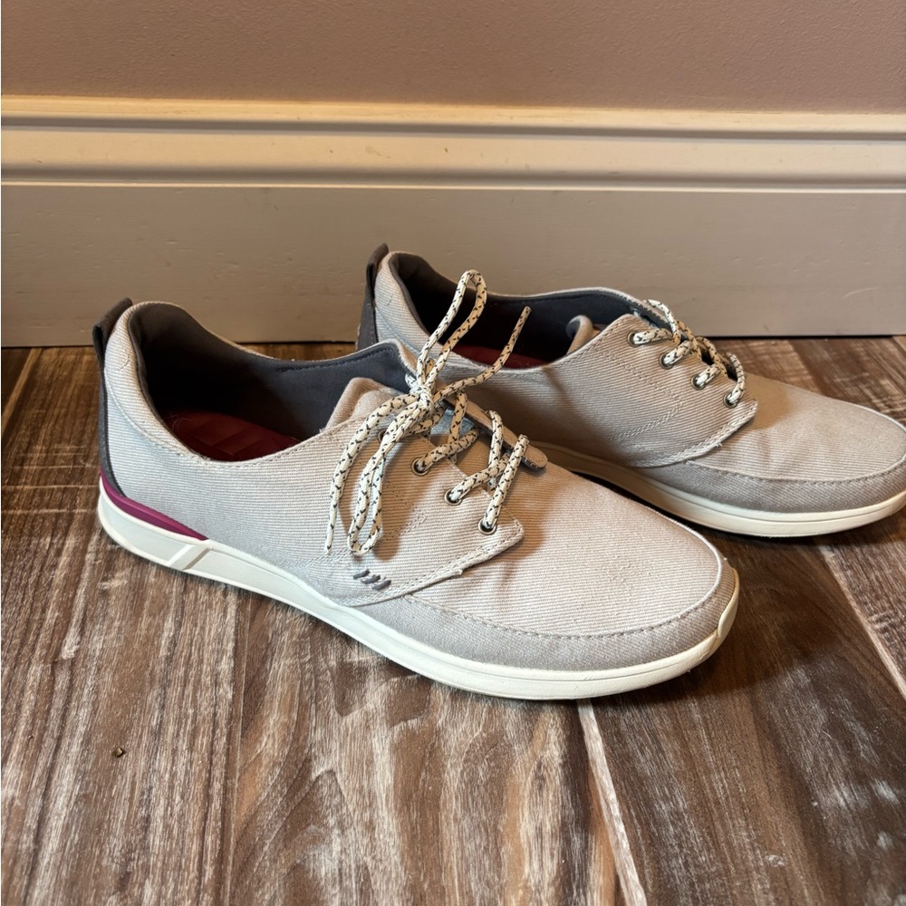 Reef Beige Canvas Sneakers with Purple Insole